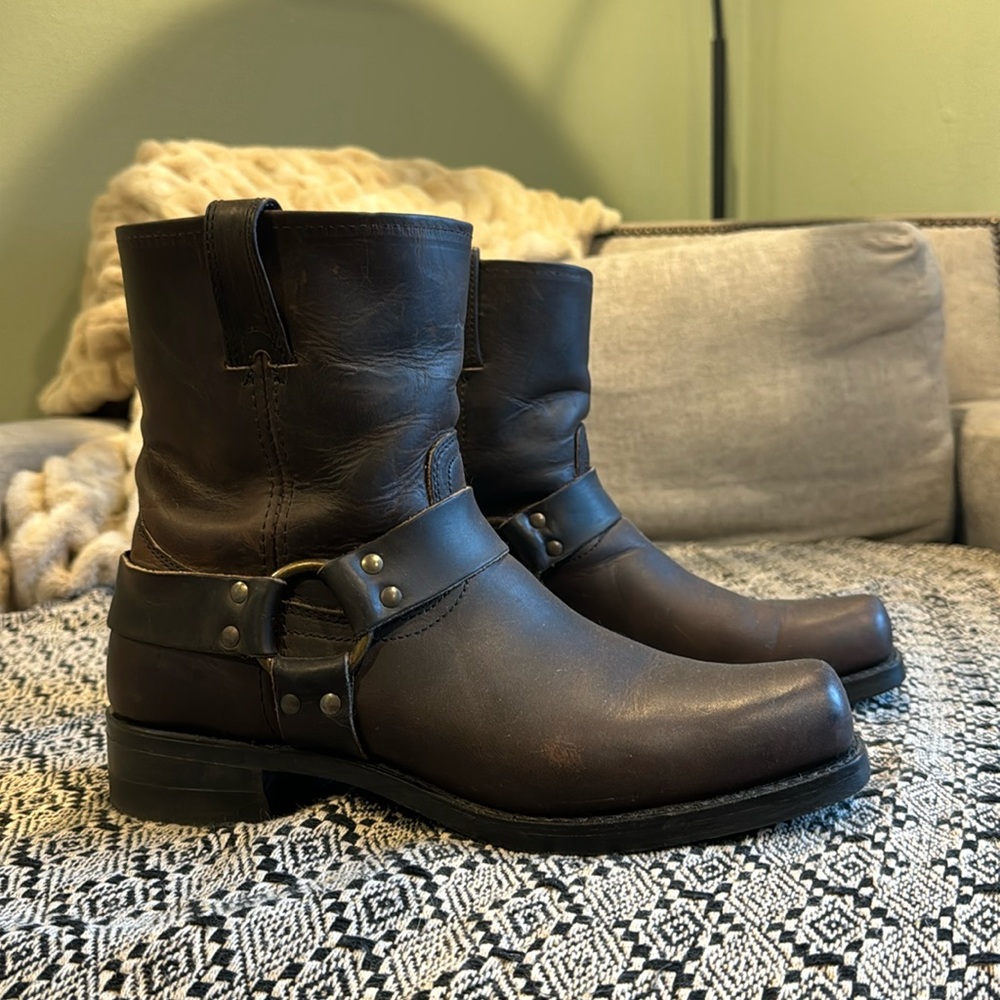 Frye Harness 8R Boots